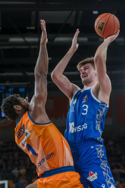 构基于皇马 构基于皇马