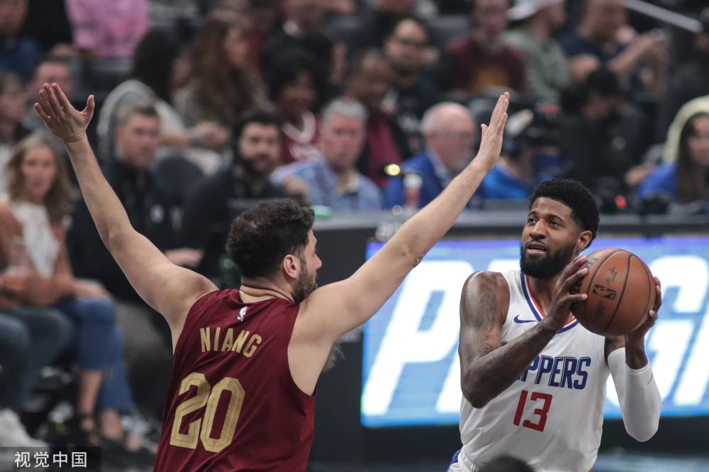 斯这样的世 斯这样的世